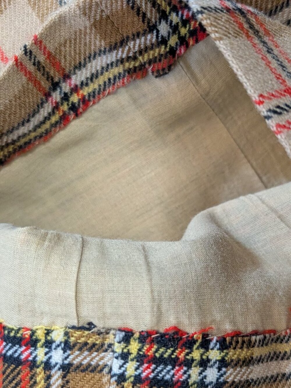 Vintage Pendleton 2-Piece Wool Pantsuit - Plaid - Contemporary Size Small - Picture 13 of 13